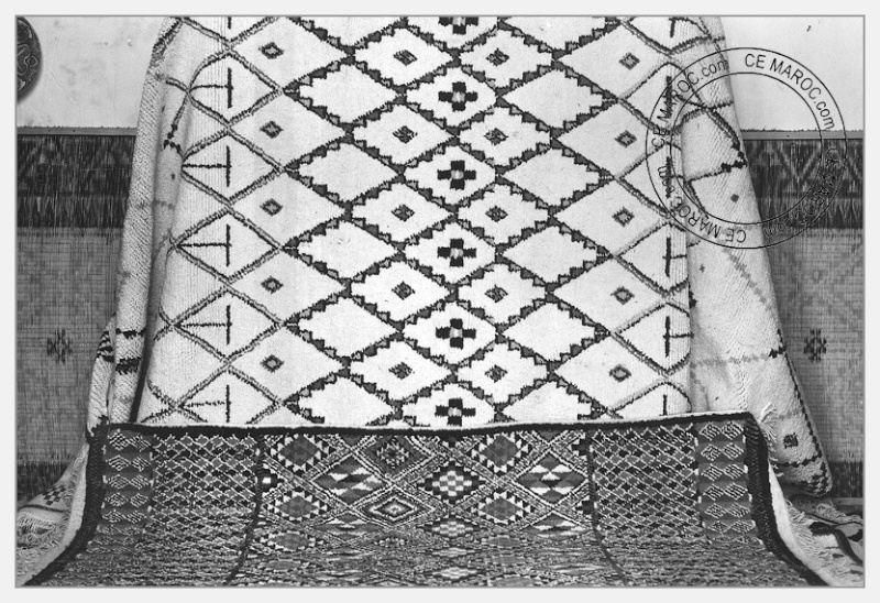 Fez : exposition d'artisans, tapis et broderie. 10-19410