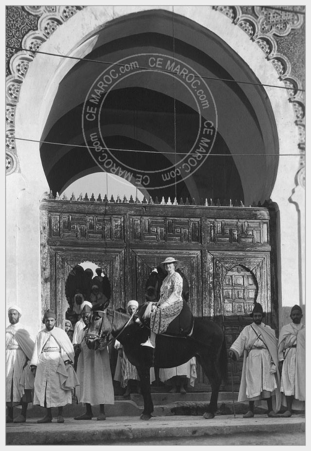 Fez : Manifestations religieuses, personnalités, réception. 5-30410