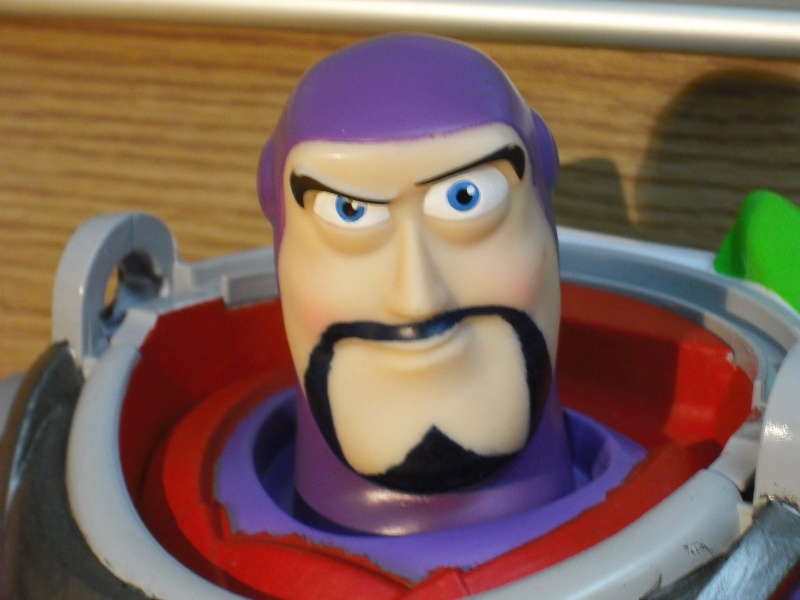 Custom 12" Evil Buzz Lightyear Figure Dscf1312