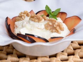 queso de cabra en espuma con ciruela y nueces Queso_12