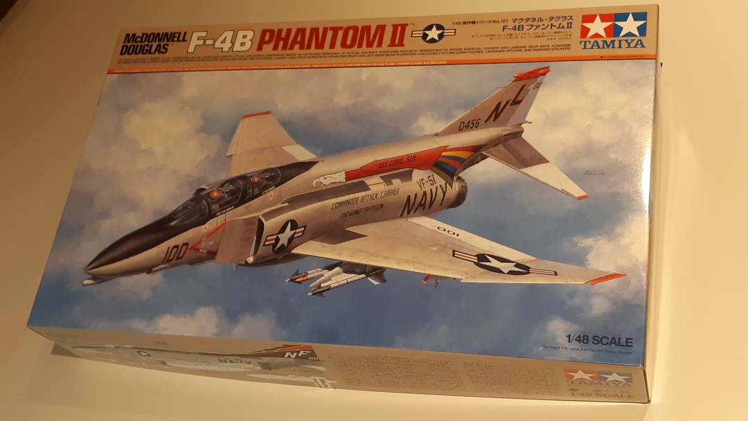 F-4B Phantom II - Tamiya 1:48 - geb. von Paperstev 01_vor12