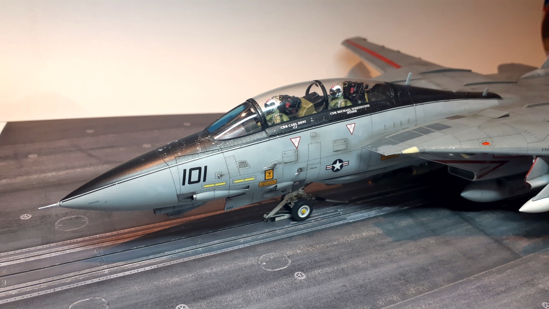 F-14A Tomcat - Tamiya 1:48 - geb. von Paperstev - Seite 3 05_flu10