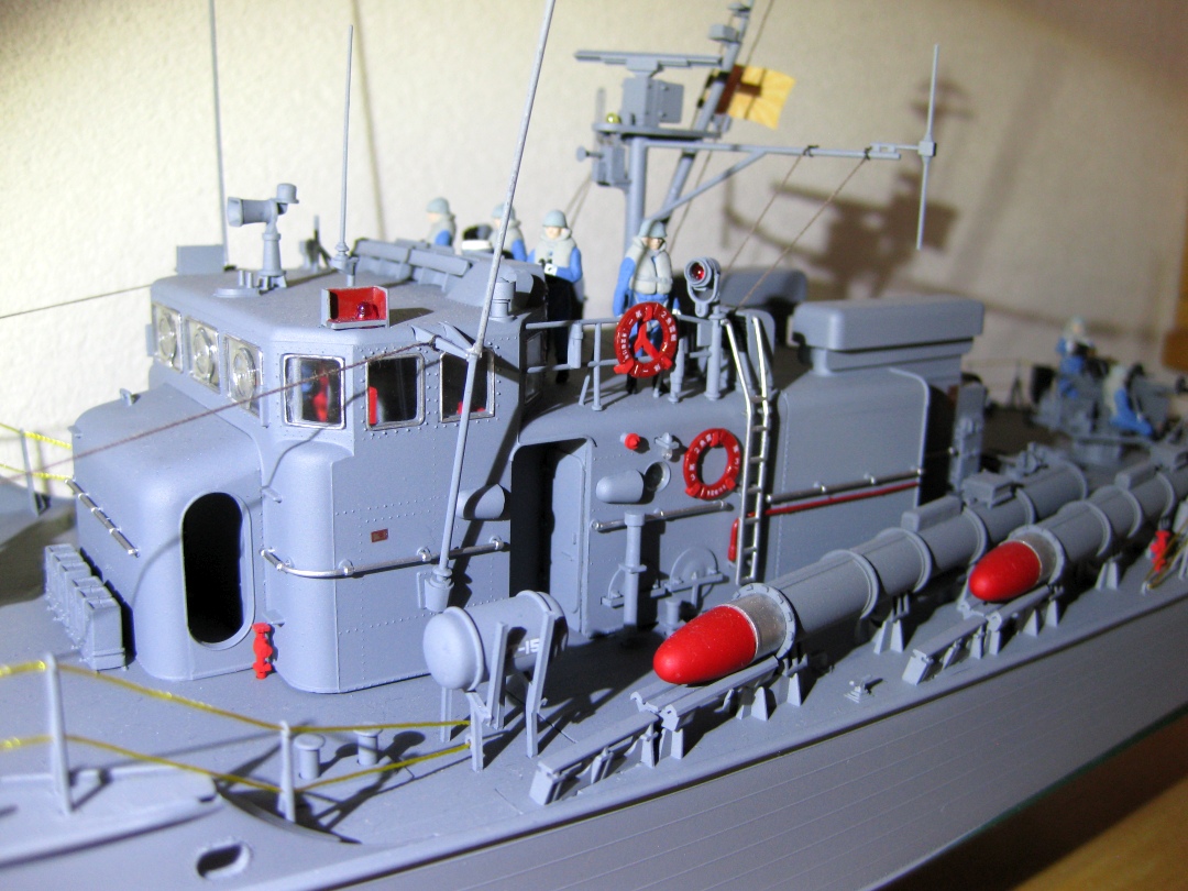 Japanisches Schnellboot PT-15 von Tamiya 1:72 geb. von Paperstev 06_pt-10