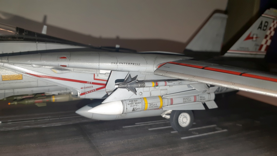 F-14A Tomcat - Tamiya 1:48 - geb. von Paperstev - Seite 3 07_flu10