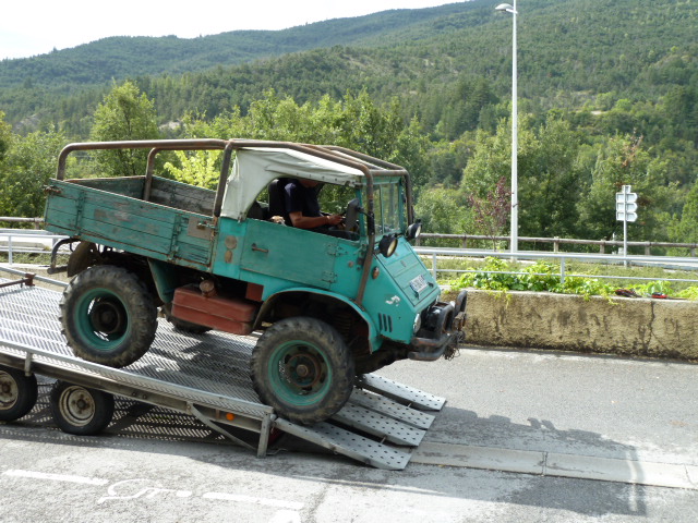 Restauration unimog 411 de 1958  de FRIGO 04 P1010012