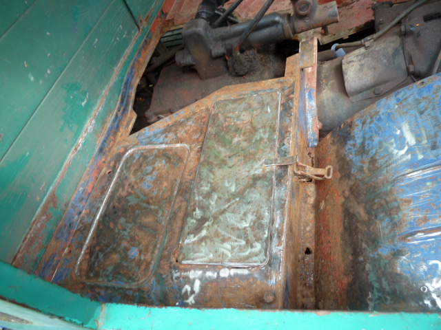 Restauration unimog 411 de 1958 de FRIGO 04 P1010210