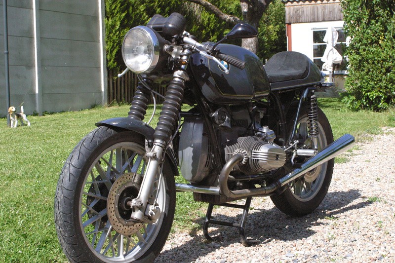 r100t café racer Img_1410