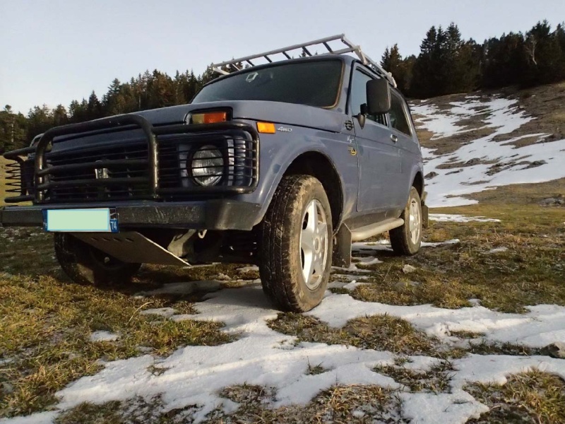 Vos traces dans la neige Lada110