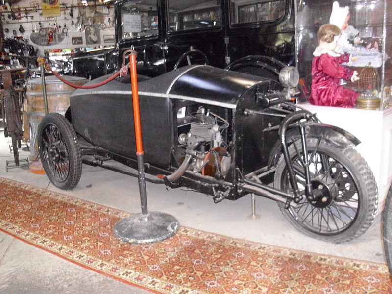 VILLARD cyclecar - Page 3 800px-10