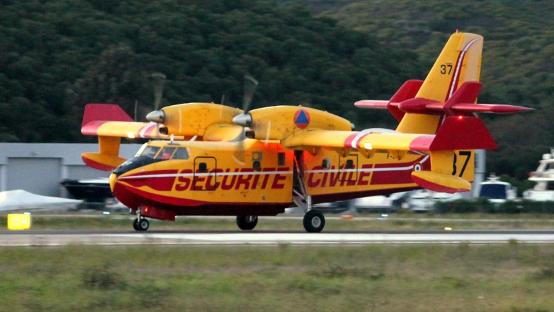 Les Bases "Canadair" et "H.B.E." de Campo dell'Oro. - Page 6 Img_0115