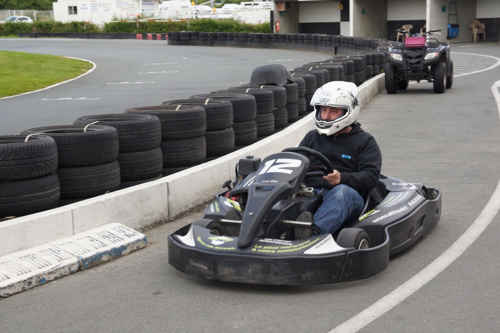 [COMPTE RENDU] Sortie Karting Belleville du 26/05/2014. Photos / Commentaires / Pourissages à Volonté 02010