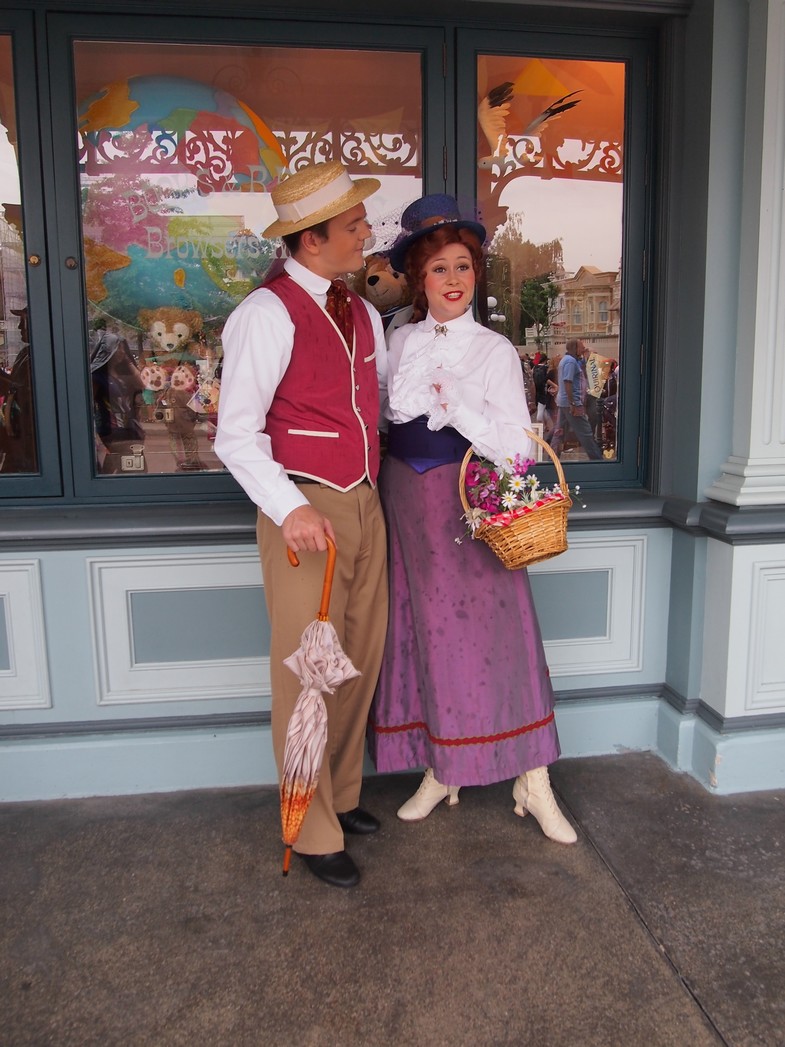 Vos photos avec les Personnages Disney - Page 20 8910