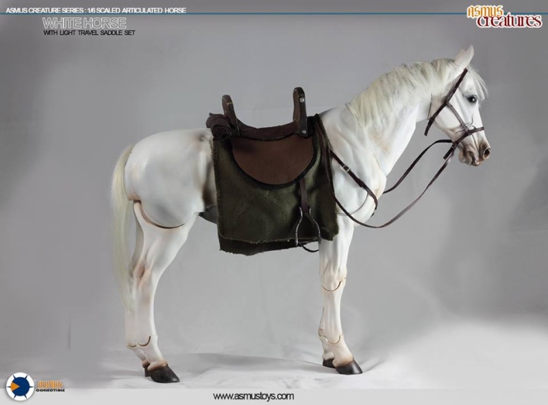 Asmus creatures Series - White Horse with light travel saddle set 15067611