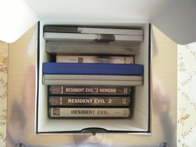 Unboxing Resident Evil 6 CE Dscf6115
