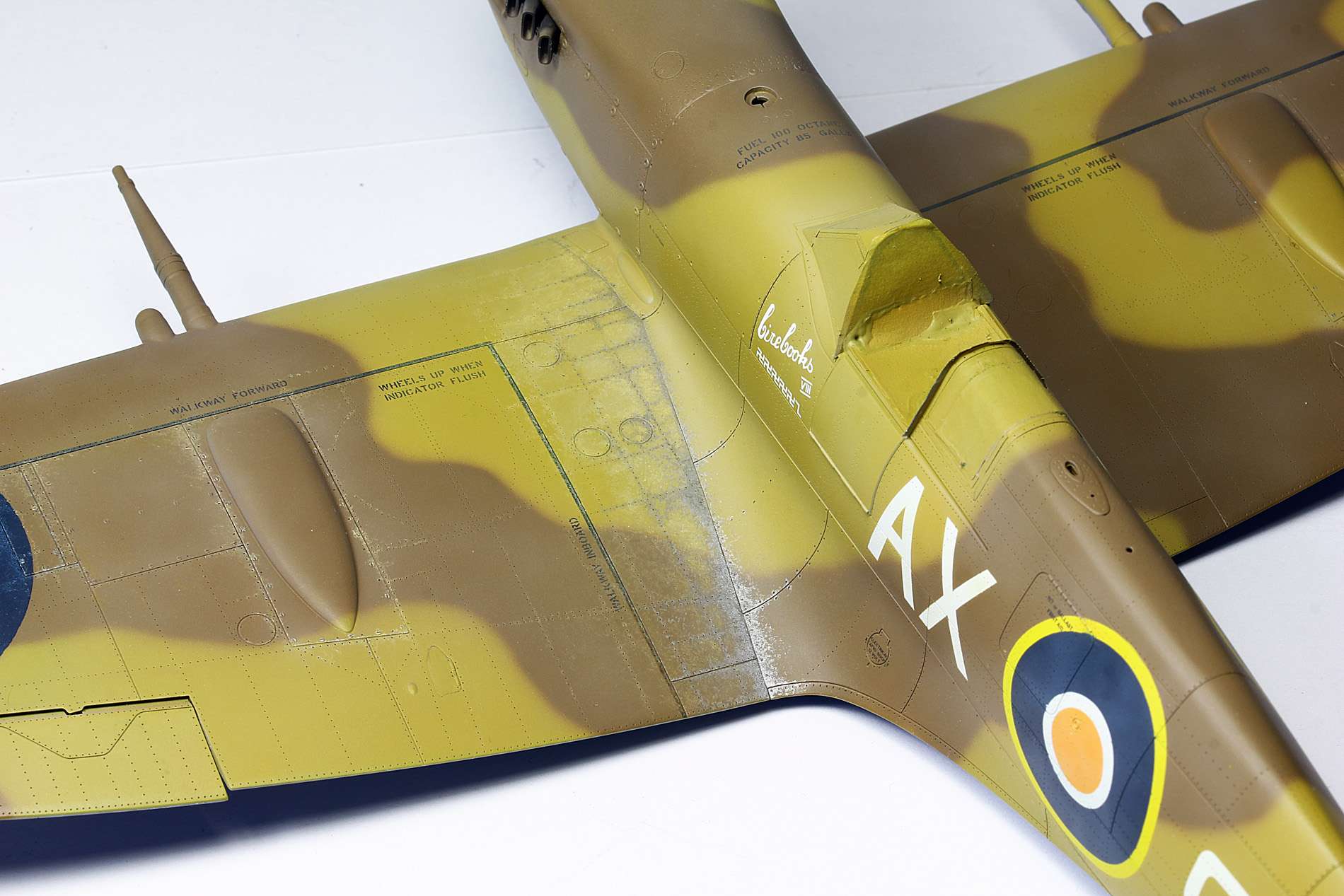 Spitfire Mk.IXc Tamiya 1/32  Maj 30/12 terminé - Page 5 Img_2610