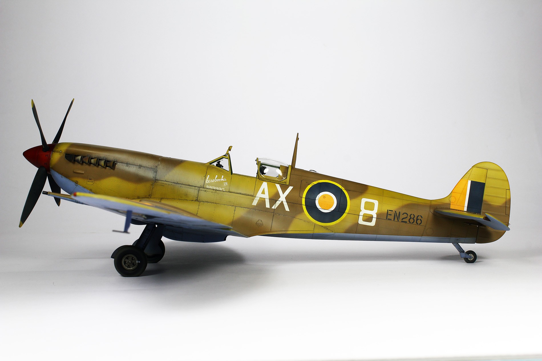 Spitfire Mk.IXc Tamiya 1/32  Maj 30/12 terminé - Page 6 Img_2713