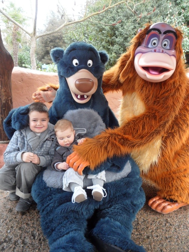 Photos avec les Personnages Disney - Page 5 Sam_3010