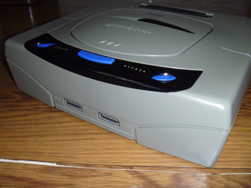 [VDS] Saturn jap grise en boite +carte memoire + carte VCD + 4 jeux P1050927
