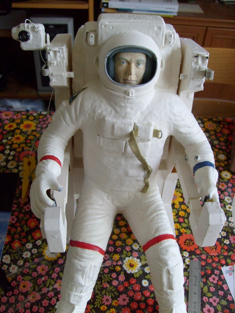 ASTRONAUTE avec MMU [Revell 1/6] - Restauration et modification par Félix.22 - Page 2 3010