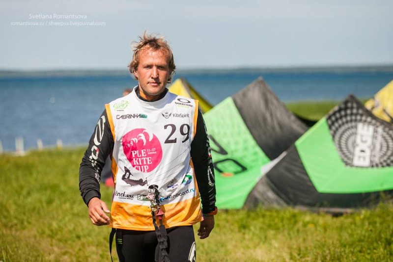 RACE : Ivan DORONIN et Elf Kites 97107810