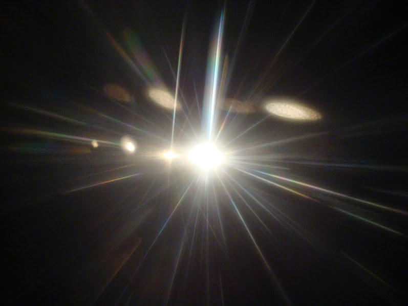 Quand la lumière devient matière:l'incroyable expérience réalité ? Light_10