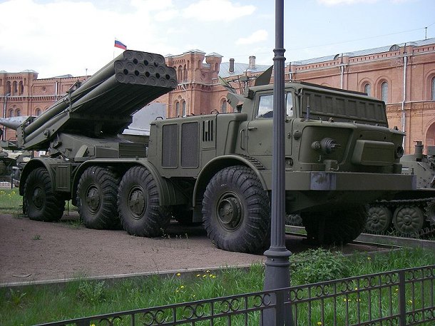 Russie : 192 missiles tirés en 20 secondes . Bm27_210