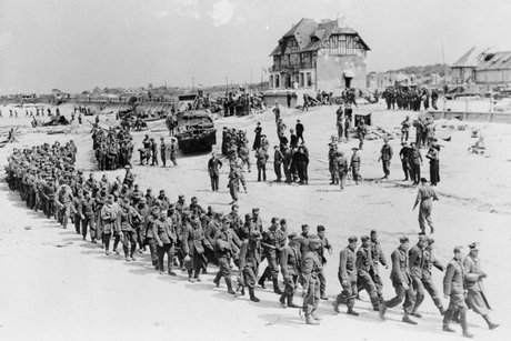 Remembering D-Day ! Le Débarquement du 6 juin 1944 Prison10