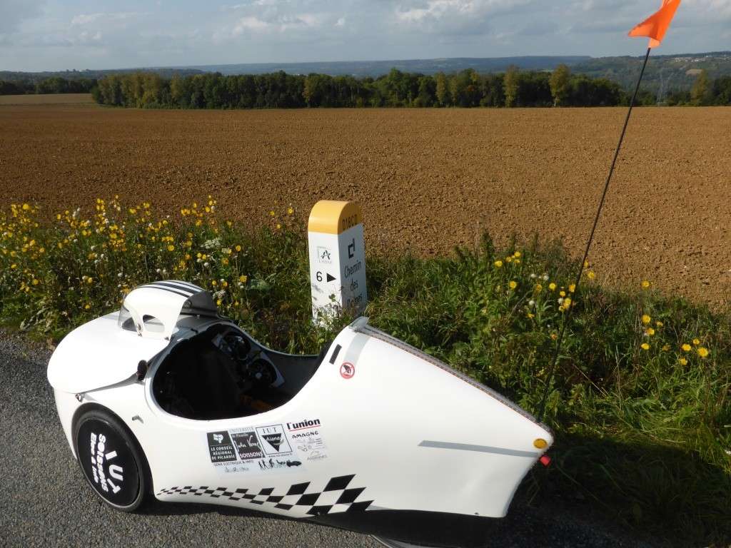 pneus - velomobile electric leiba X stream  (IUT Aisne) - Page 20 P1020712