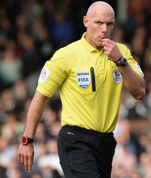 Following the exits of Rio,Vidic&Evra, another Man Utd club legend HOWARD WEBB retires from football. Webb10