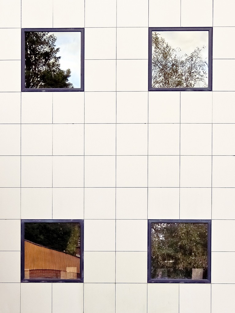 4 reflets, 4 fenêtres aux 4 coins de l'image Img_9412
