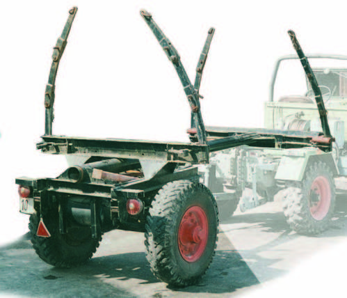 unimog mb-trac wf-trac pour utilisation forestière dans le monde - Page 31 C97e2310