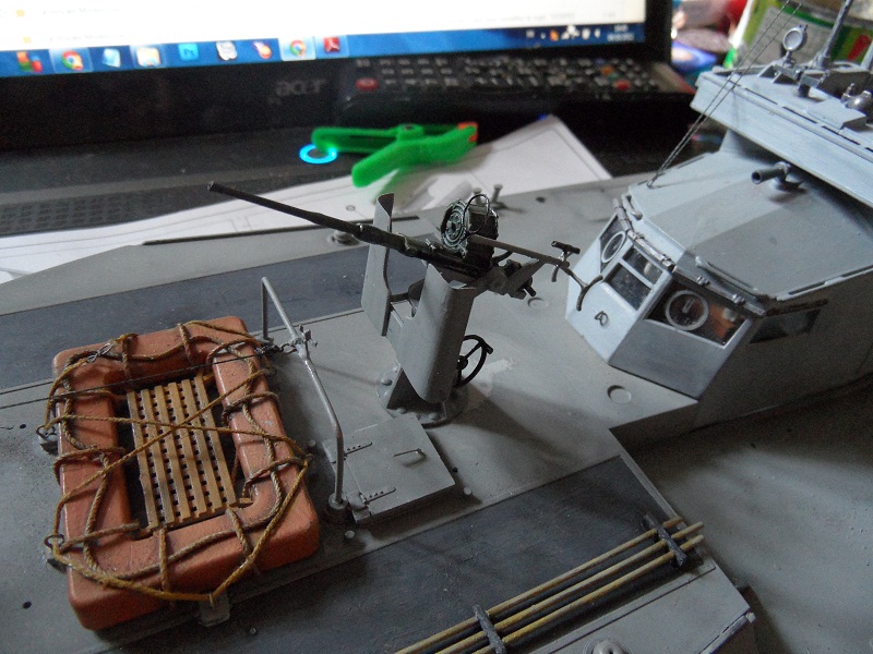 VOSPER ITALERI 1/35e DEPART - Page 7 Sam_1120