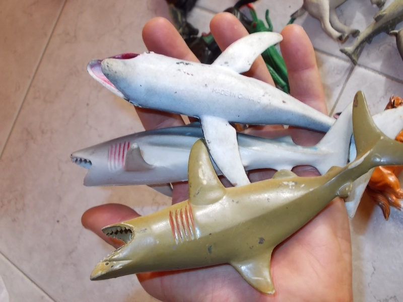 LOTTO 100 animali e dinosauri in plastica morbida e dura 00510