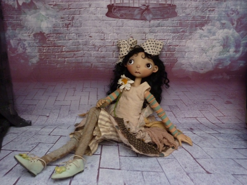 mes poupées de Connie Lowe - Page 11 P1180915