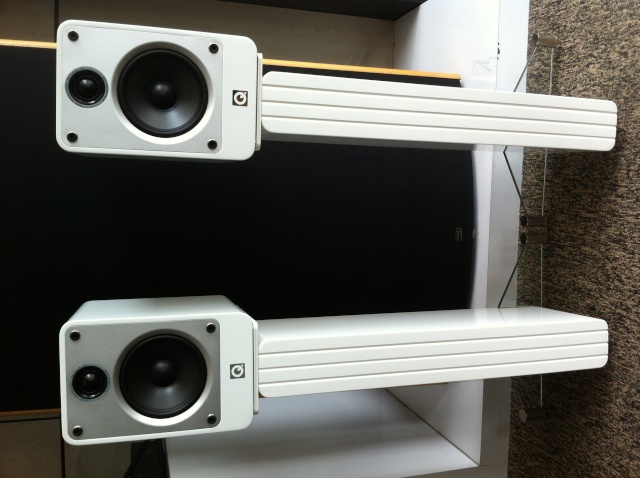 Q Acoustics Concept 20 speaker & stand - Sold Img_1111