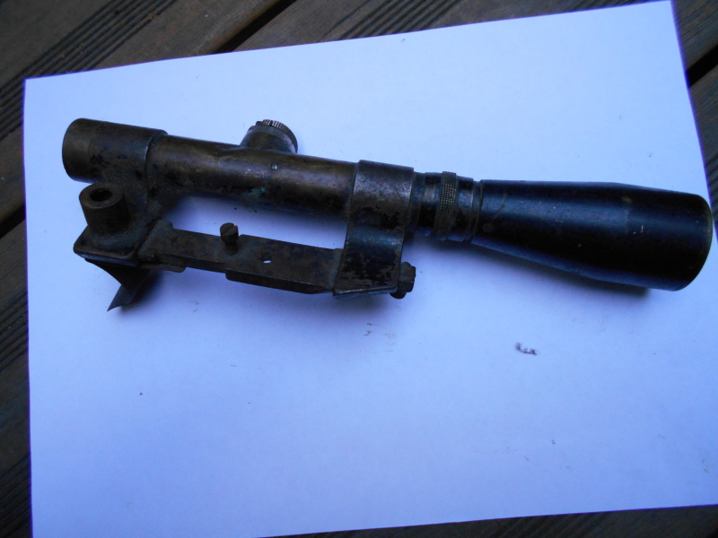 La lunette APX Mle 1921 Rsqwrn10