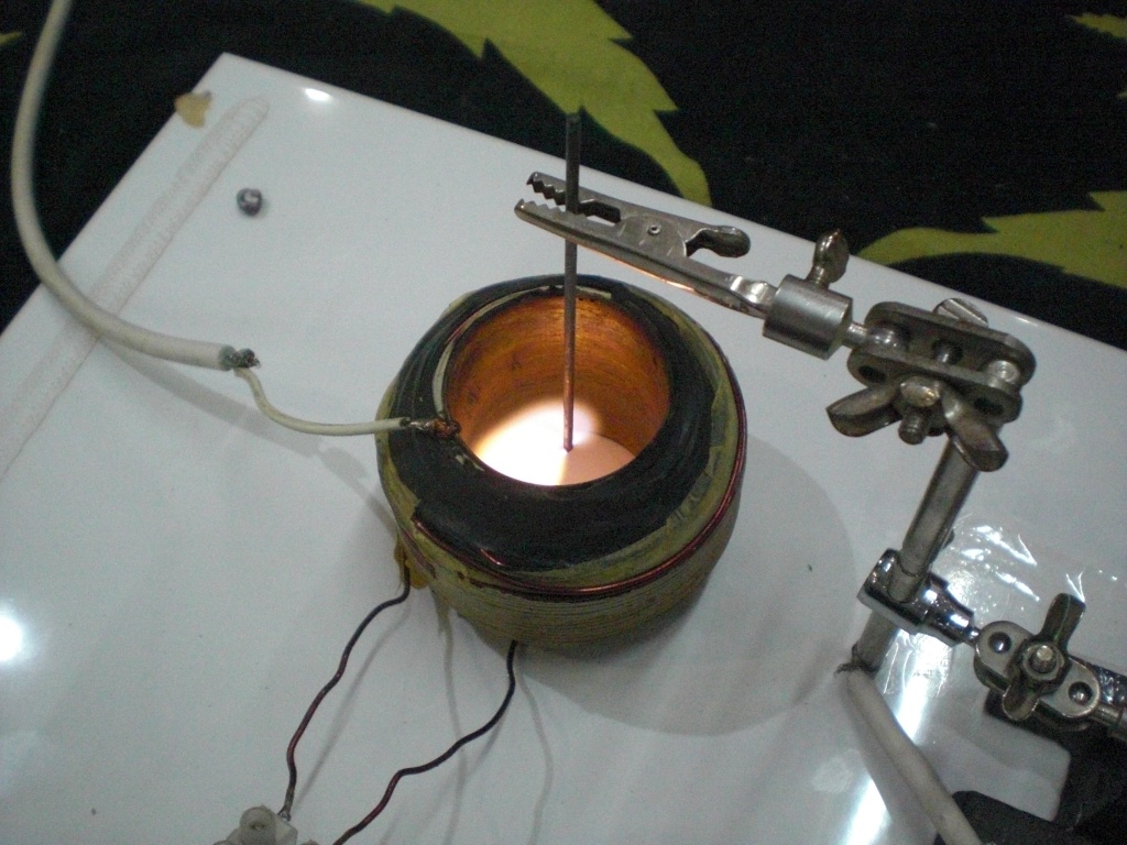  Experimentando con la rotacion de plasmas internos a un fuselaje - Página 3 Cimg4310