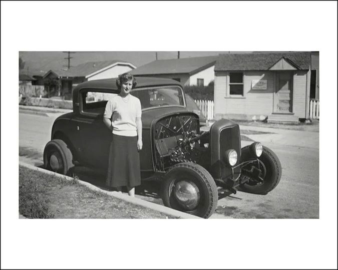 hot rod, custom and classic car babes - Page 5 10489617