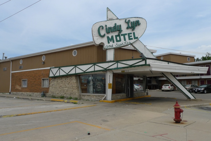 Route 66 Cindy Lyn Motel - 5029 W. Ogden (US 66), Cicero, IL 14446010