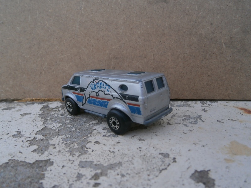 Chevy Van - Custom car van - Vanpire - Matchbox Superfast P6240097