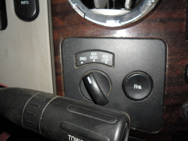 Truc trouble 4x4 Ford 1999-2005 Hub locking  solenoid Sam_0932