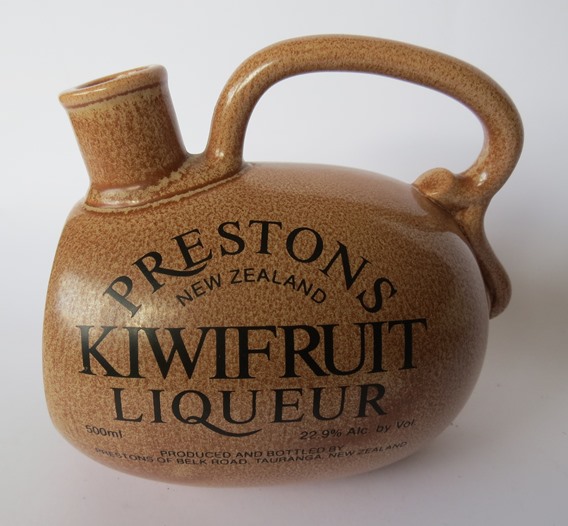 For gallery 1457 Prestons Kiwifuit Liqueur bottle Presto10