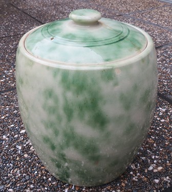 Timaru Potteries lidded crock  Timaru10