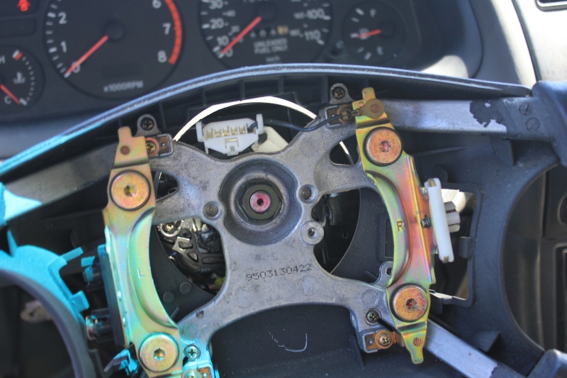 DIY: JDM Momo Steering Wheel Install  Img_6616