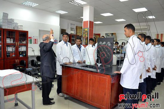 زيارة السيد المهندس محمد عبد الظاهر محافظ القليوبية للمدرسة 1510
