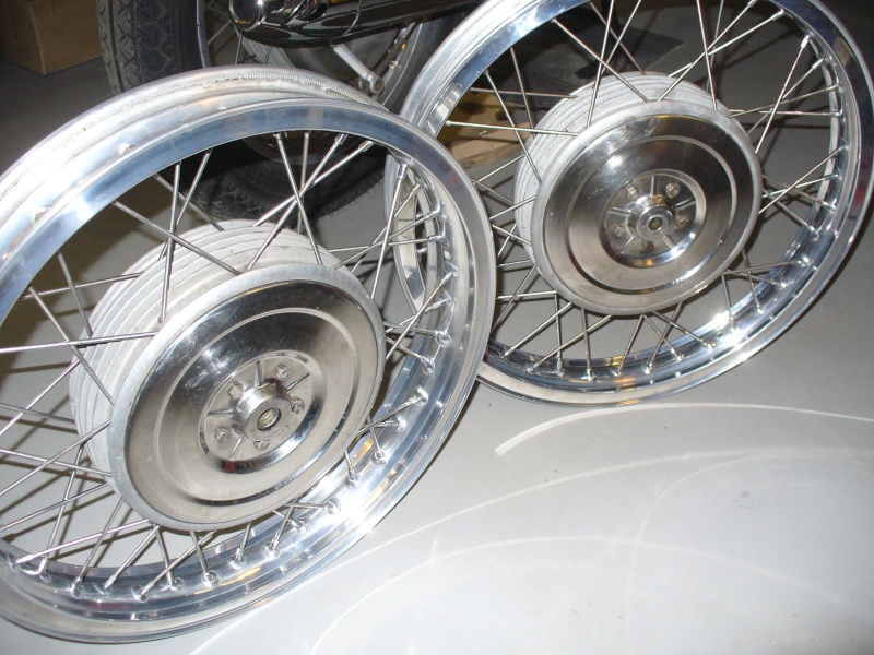 Paire de roues bmw série 5 type akront borrani (vendues) Roues_14