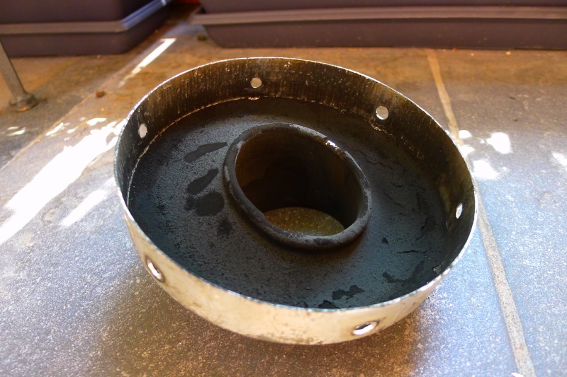 adaptation d'un pot  de R1 98 sur Duke 2012 L1000518