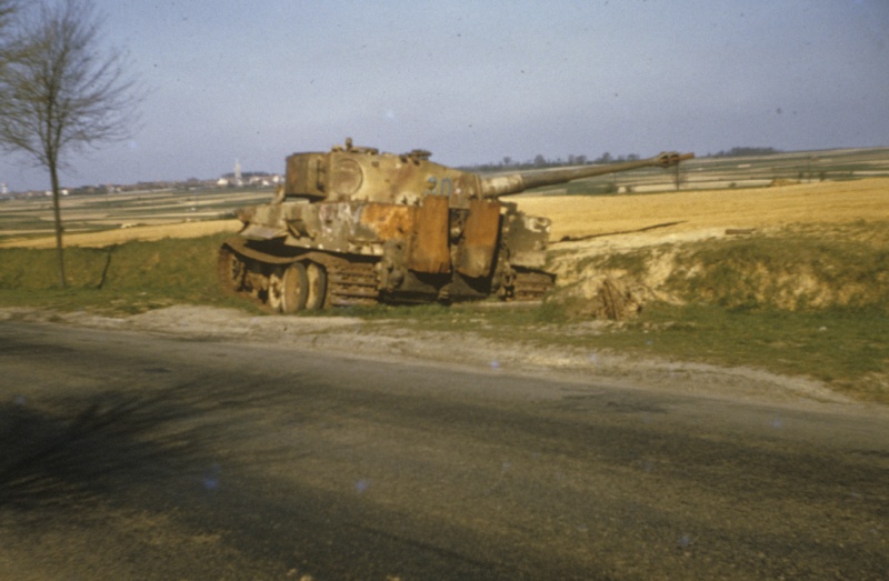 panther - Panther ausf A - Division "HJ"  - Caen, Juin 1944 - Page 4 Fre_0010