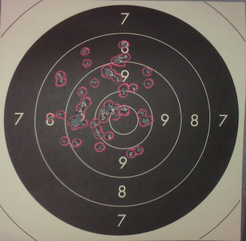 quel pistolet 22 lr look moderne? - Page 6 Cible010