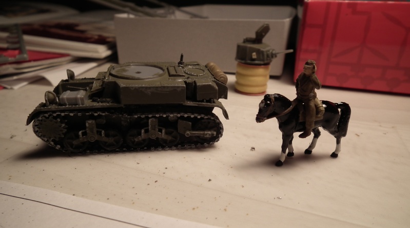 ( hasegawa) M3 Stuart MK1 accompagné d'un cheval ... Dscf3043